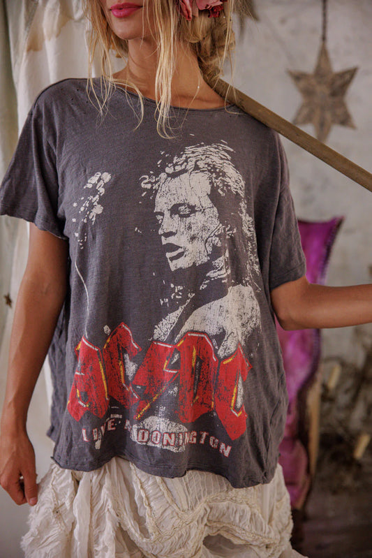 Magnolia Pearl "ACDC Live At Donington T" Top 2684